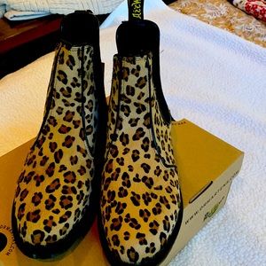 Dr martens brand new in box.  Never worn